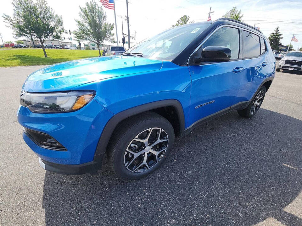 2024 Jeep Compass for sale at Victoria Auto Sales in Victoria, MN