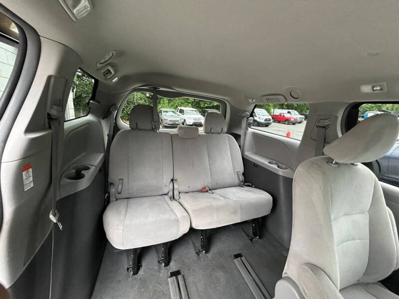 2019 Toyota Sienna L 7-Passenger