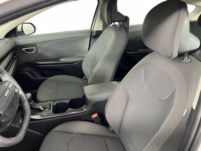 2025 Kia K4 LX