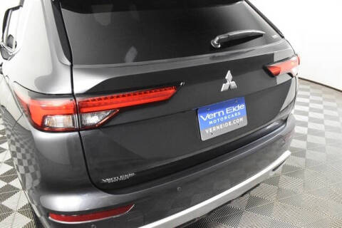 2024 Mitsubishi Outlander PHEV SE