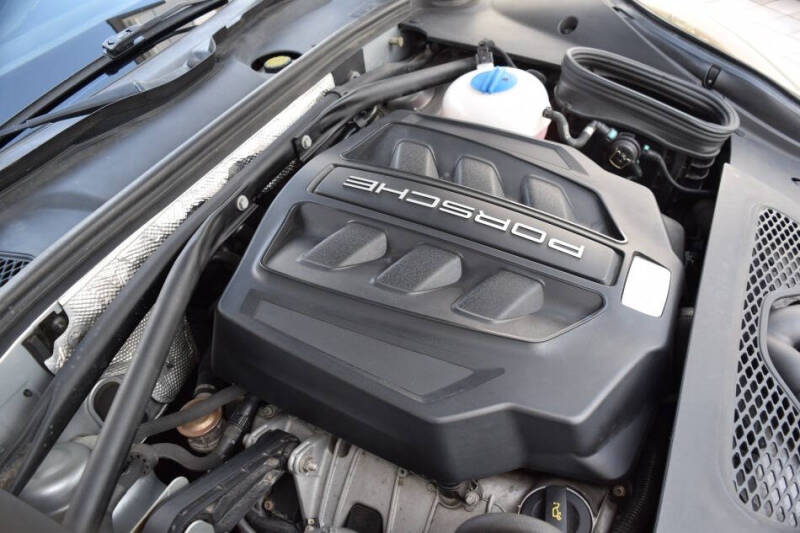 2016 Porsche Macan S