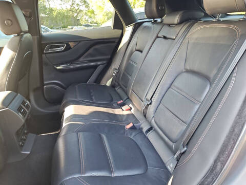 2017 Jaguar F-PACE 35t Prestige
