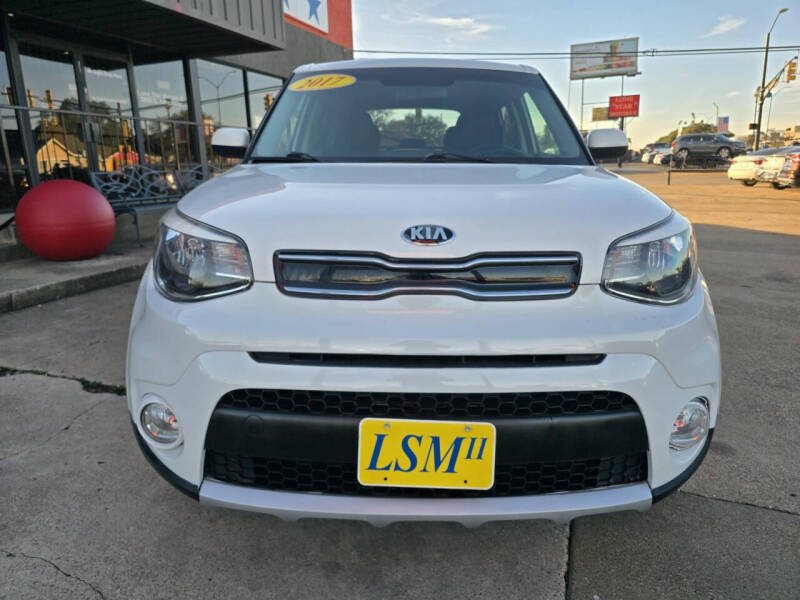 2017 Kia Soul +
