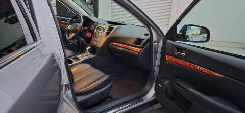 2011 Subaru Outback 2.5i Limited