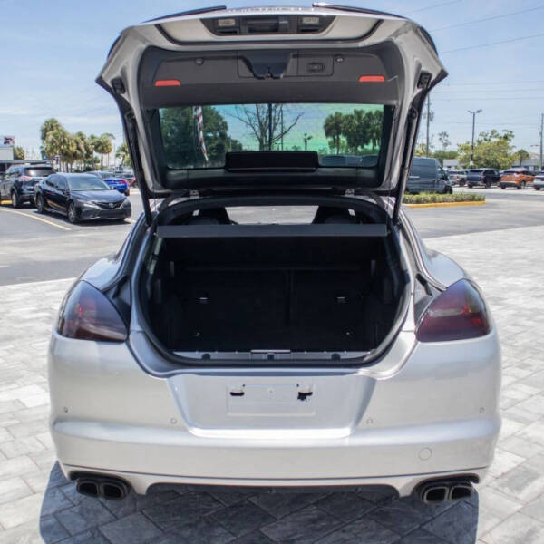 2013 Porsche Panamera GTS