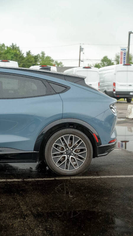 2024 Ford Mustang Mach-E Premium