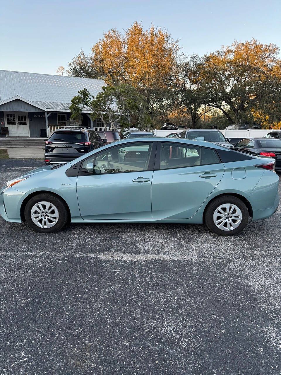 2016 Toyota Prius for sale at GRACELAND AUTO LLC in Thonotosassa, FL