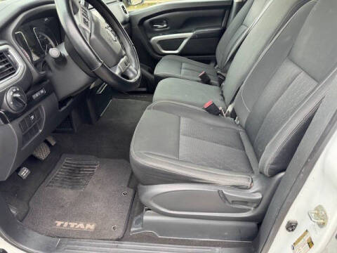 2018 Nissan Titan SV