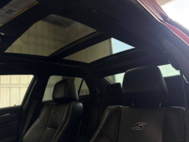2022 Chrysler 300 S V6