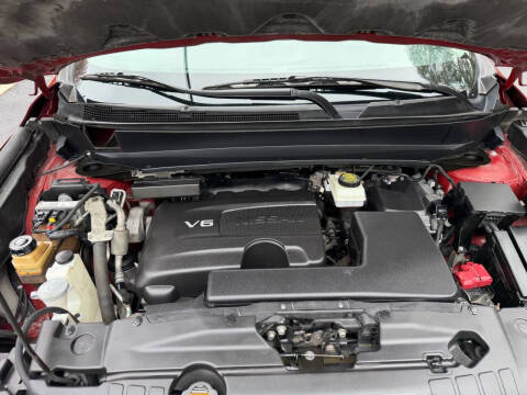 2020 Nissan Pathfinder SV