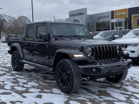 2021 Jeep Gladiator for sale at Betten Baker Chrysler Dodge Jeep Ram in Lowell MI