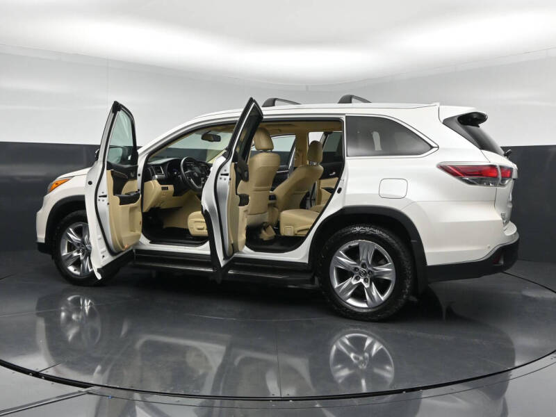 2016 Toyota Highlander