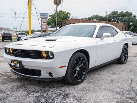 2015 Dodge Challenger SXT Plus