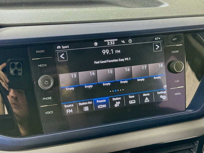 2022 Volkswagen Taos SE 4Motion