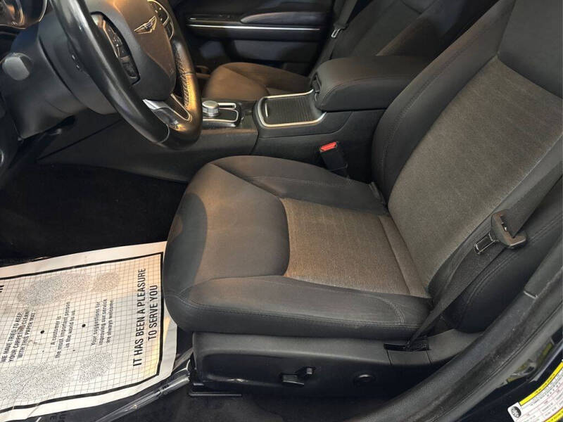 2018 Chrysler 300 Touring