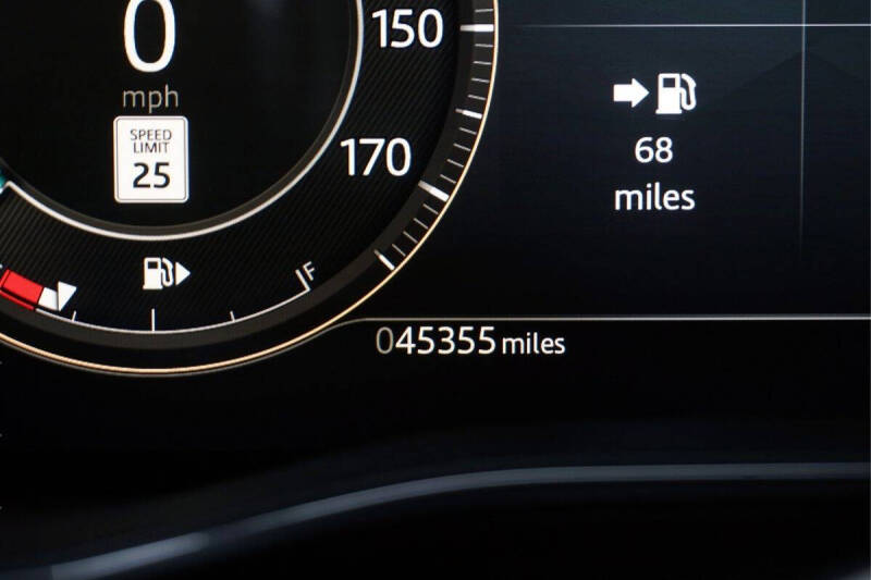 2025 Jaguar F-PACE P250 R-Dynamic S