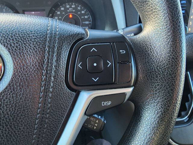 2017 Toyota Sienna LE 8-Passenger