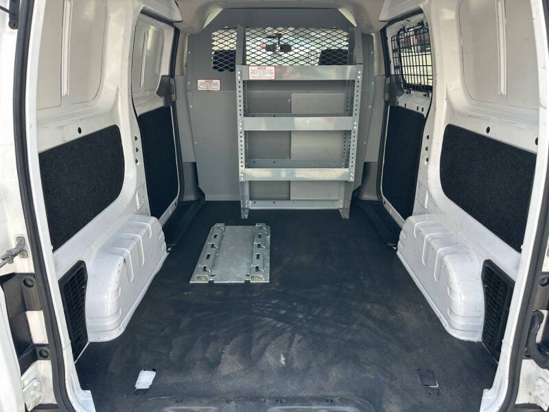 2019 Nissan NV200 SV