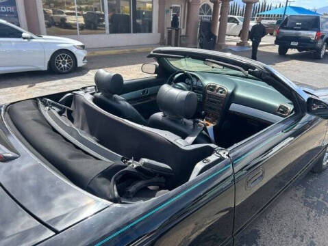 2004 Ford Thunderbird Deluxe