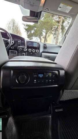 2020 Toyota Sequoia SR5