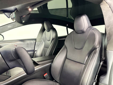 2022 Tesla Model S Plaid