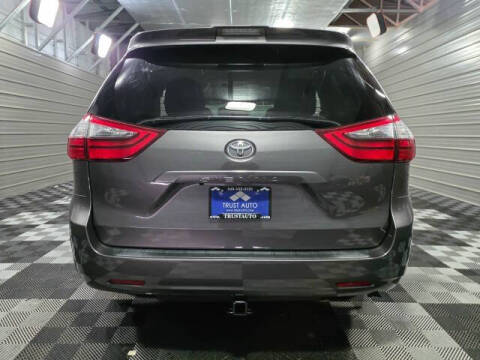 2020 Toyota Sienna LE 7-Passenger