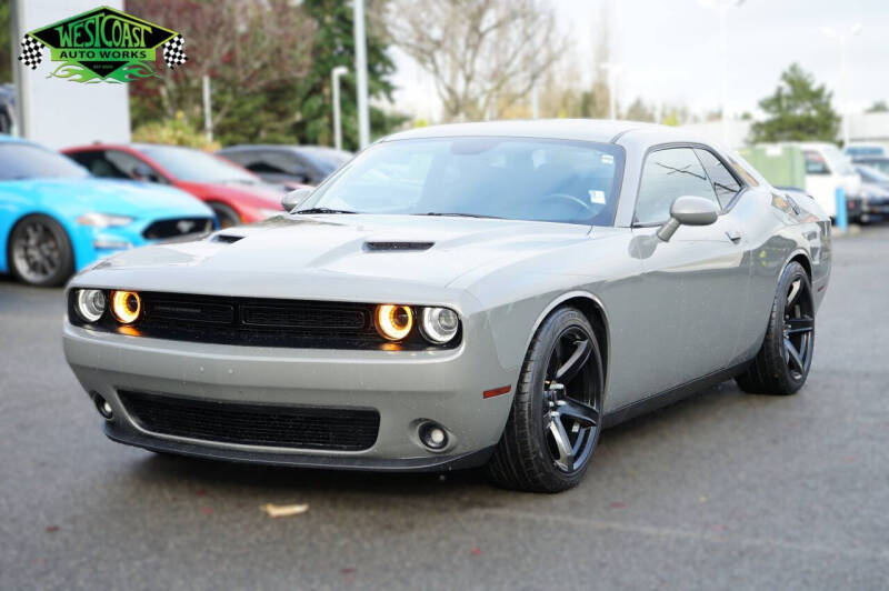 2018 Dodge Challenger SXT's photo