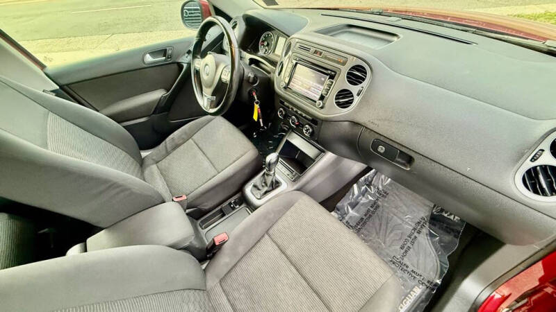 2015 Volkswagen Tiguan S