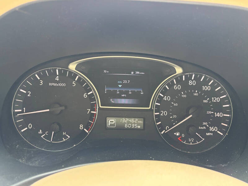 2015 Nissan Pathfinder SL