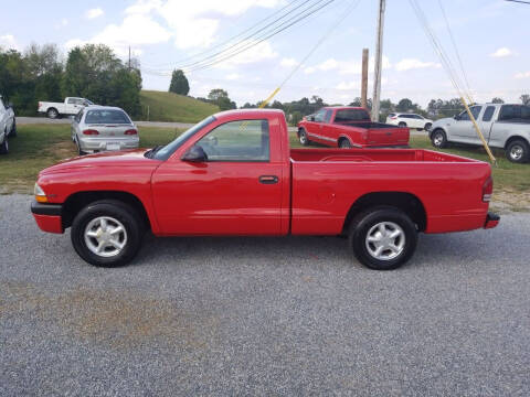 1997 Dodge Dakota for sale at CAR-MART AUTO SALES in Maryville TN