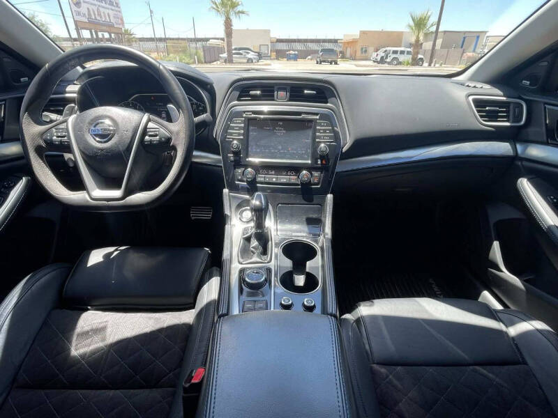2017 Nissan Maxima 3.5 SR