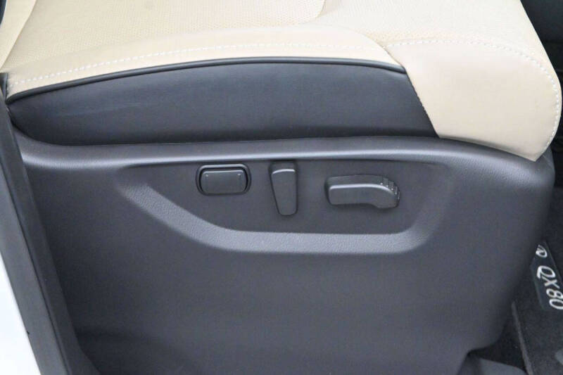 2023 Infiniti QX80 Premium Select