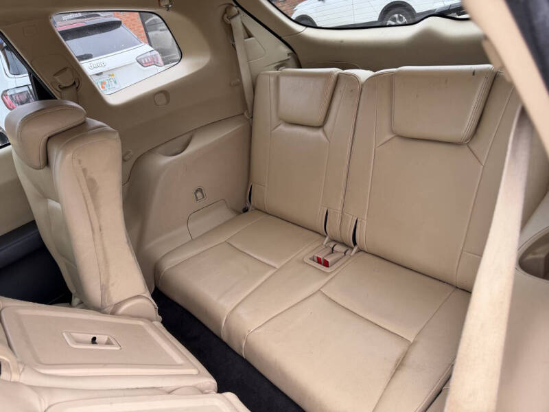 2009 Subaru Tribeca Ltd. 7-Pass.
