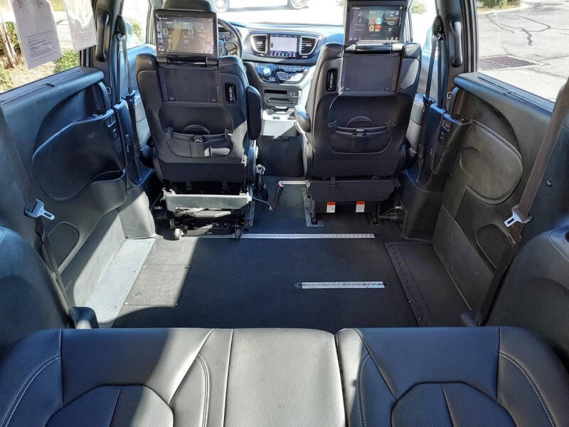 2019 Chrysler Pacifica Touring L Plus