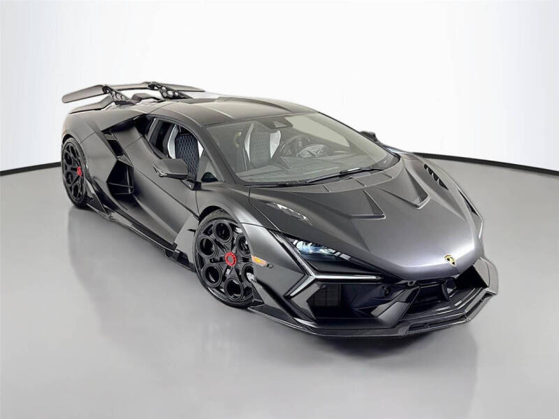 2024 Lamborghini Revuelto