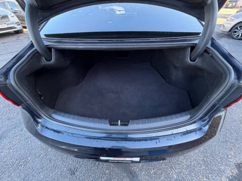 2017 Kia Cadenza Premium