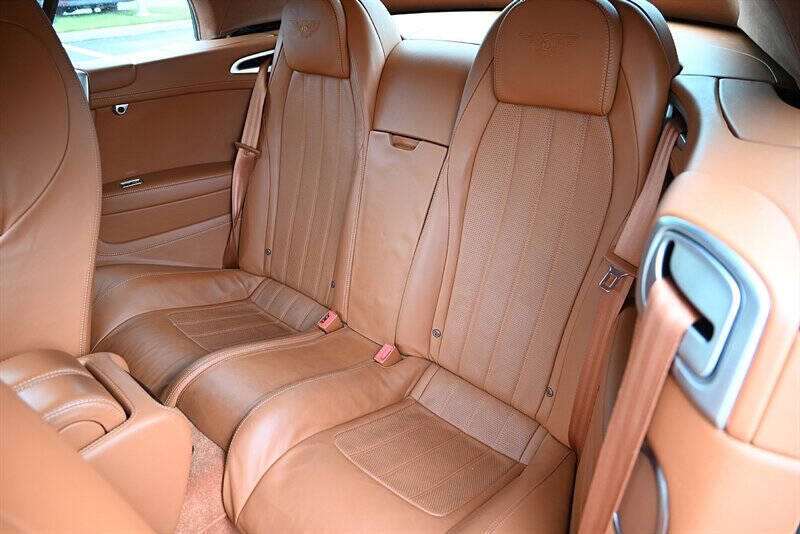 2013 Bentley Continental 33