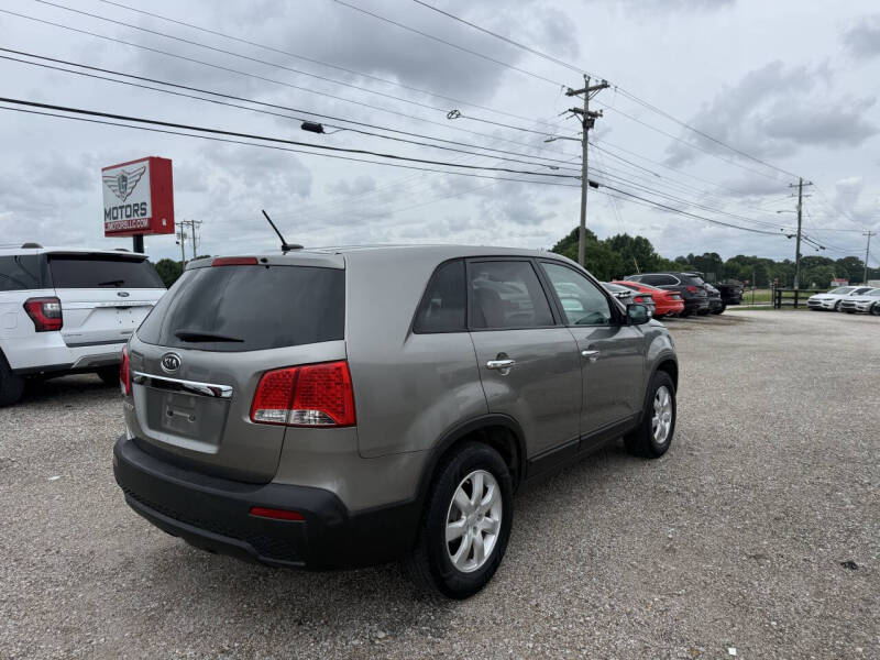 2011 Kia Sorento LX