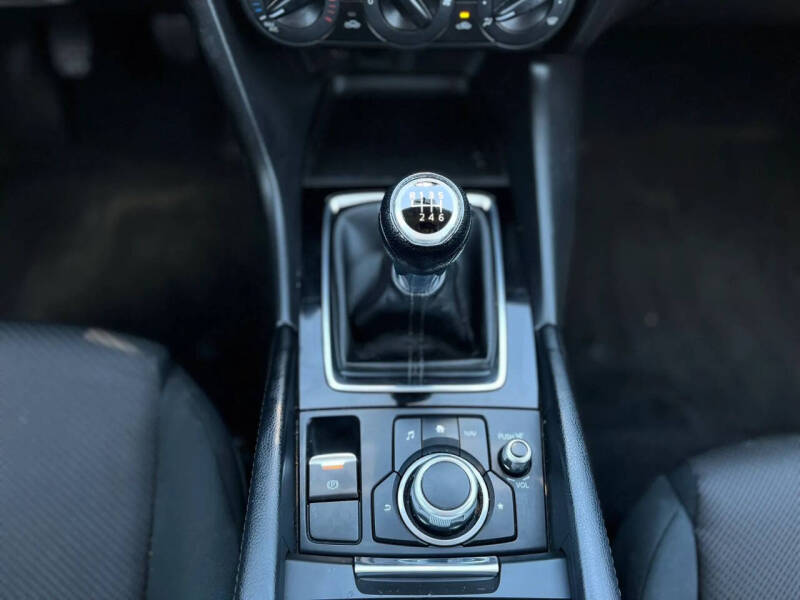 2017 Mazda MAZDA3 Sport
