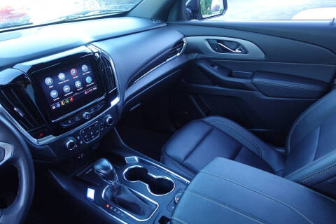 2022 Chevrolet Traverse LT Leather