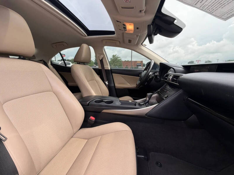 2019 Lexus IS 300