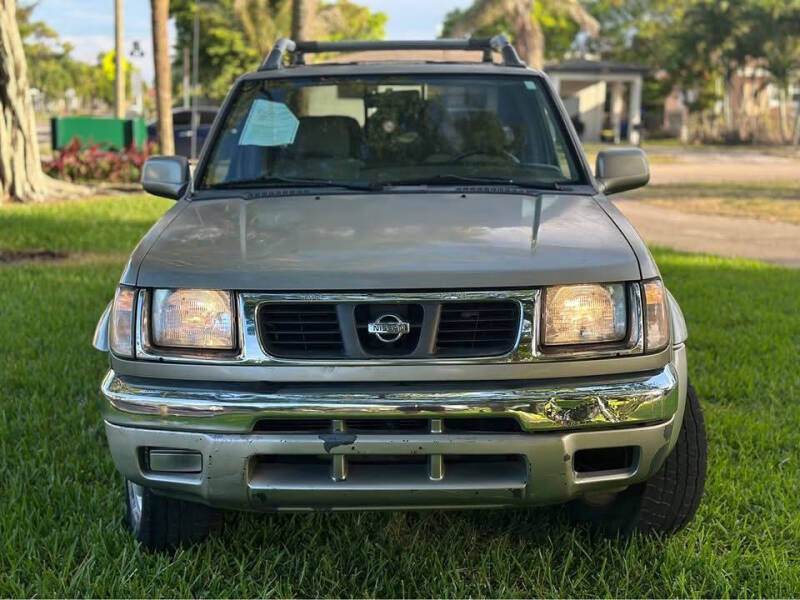 2000 Nissan Frontier SE