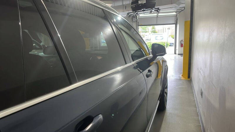 2024 Volvo XC90 B6 Ultimate Bright Theme 7P