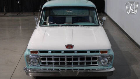 1965 Ford F-100