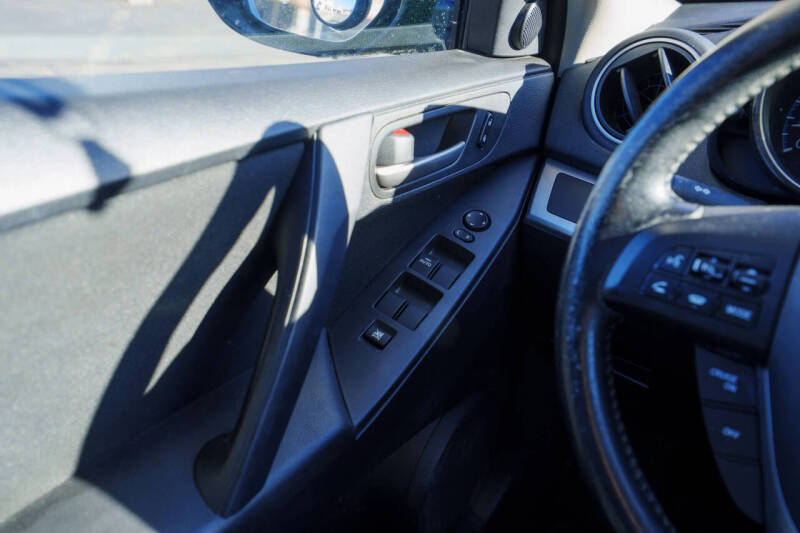 2012 Mazda MAZDA3 i Touring