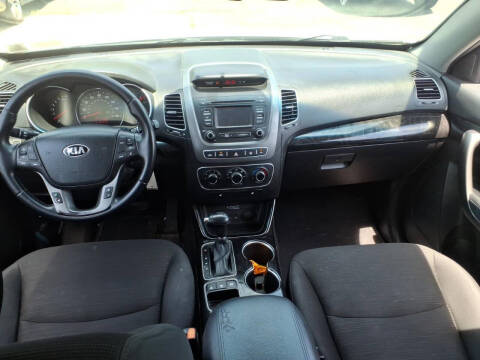 2015 Kia Sorento LX