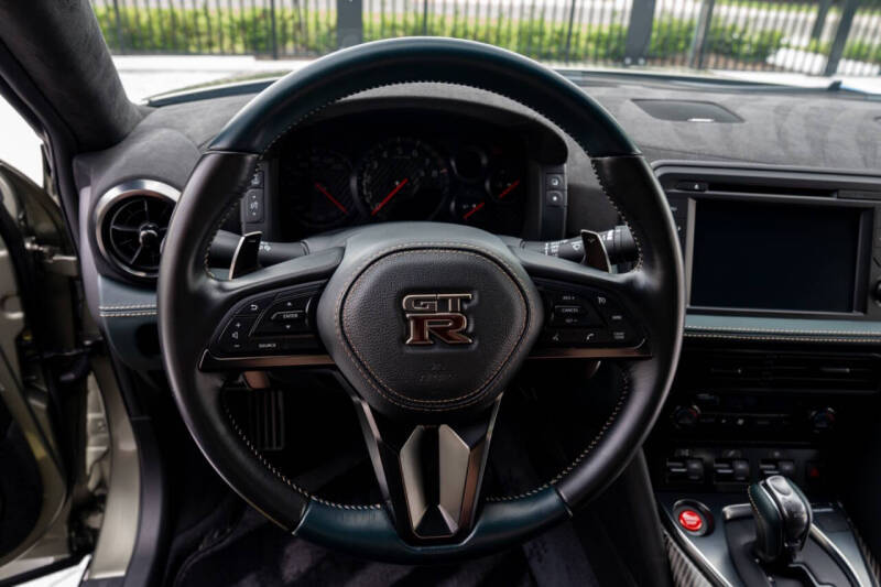 2024 Nissan GT-R T-Spec