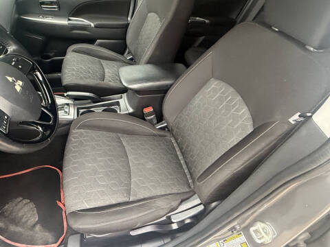 2020 Mitsubishi Outlander Sport SE