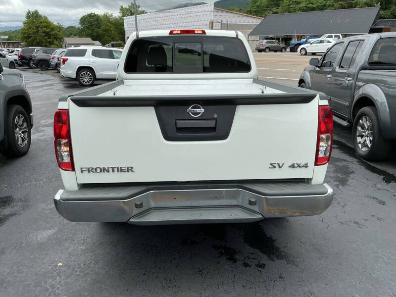 2021 Nissan Frontier SV