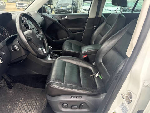2017 Volkswagen Tiguan 2.0T Sport